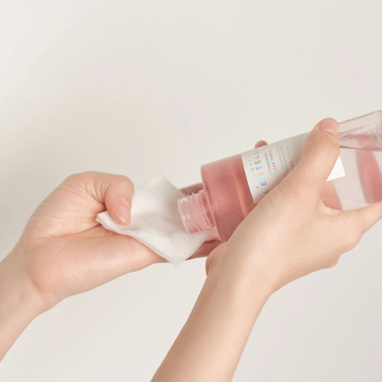 تونر ملایم کنترل کننده منافذ باز skin1004 مناسب پوست های مختلط و چرب