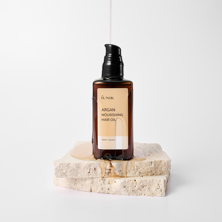 روغن سبک و مغذی آیونیک (IUNIK) با عصاره آرگان، مناسب برای افزایش درخشندگی و سلامت مو
