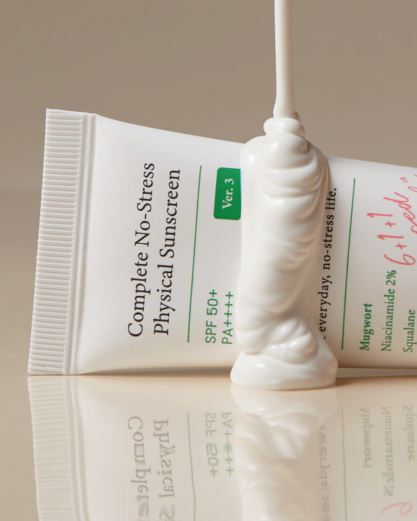 بهترین ضدآفتاب فیزیکال برای پوستهای حساس و چرب از برند Axis-Y